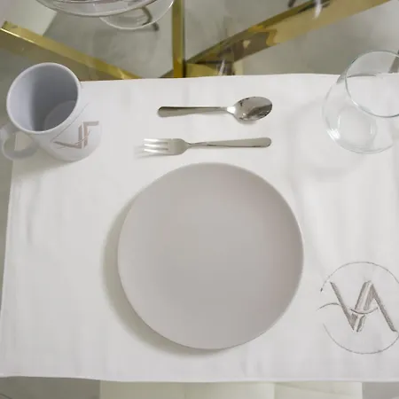 Atorino B&B 안그리