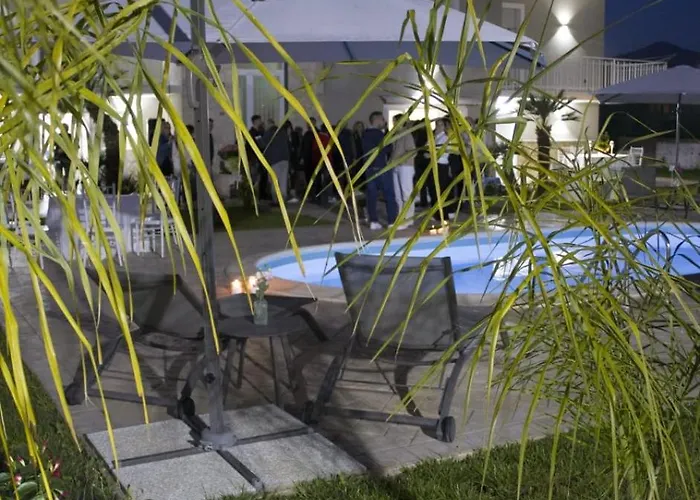 Atorino فندق مبيت وإفطار